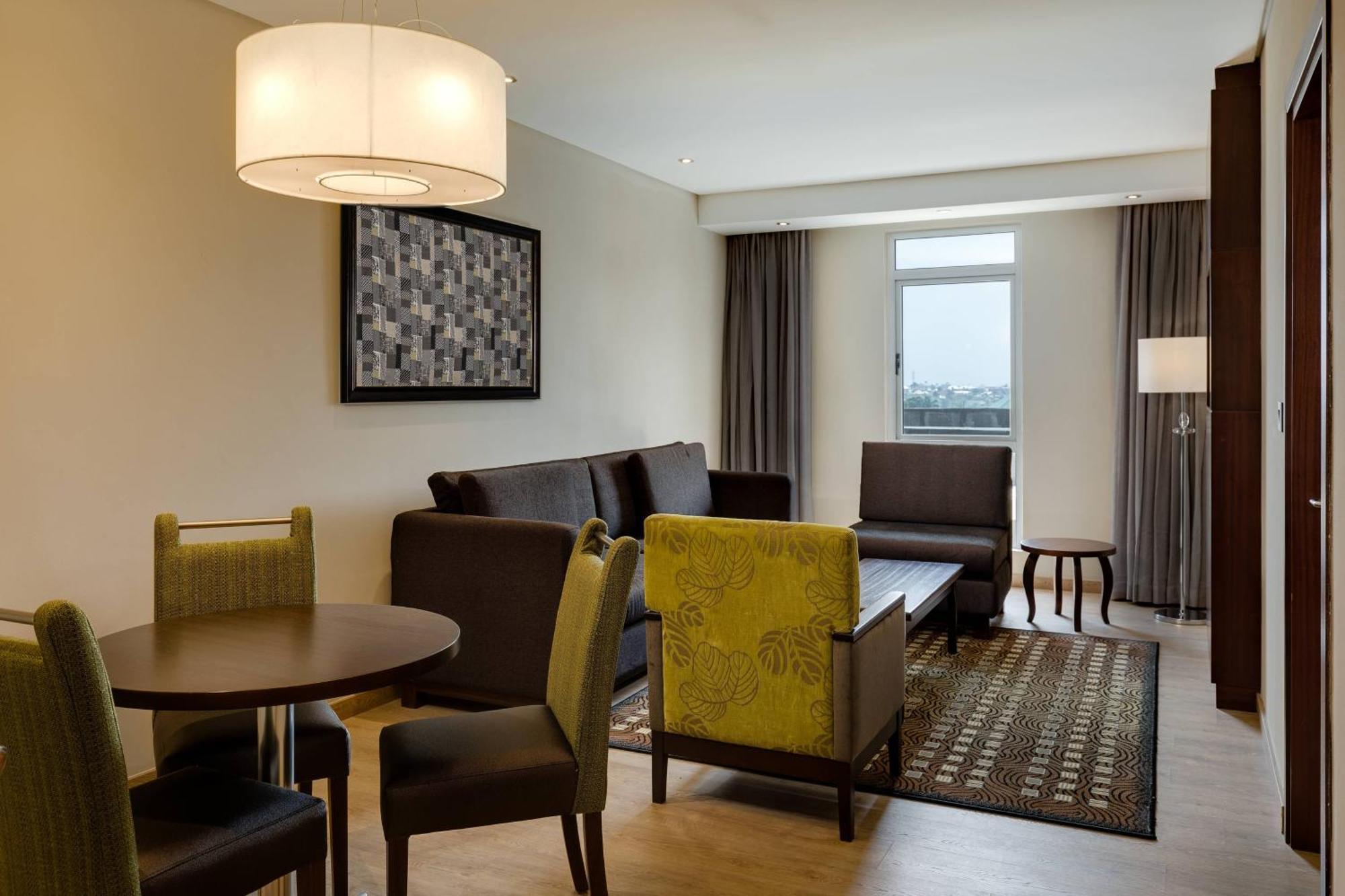Protea Hotel By Marriott Owerri Select מראה חיצוני תמונה