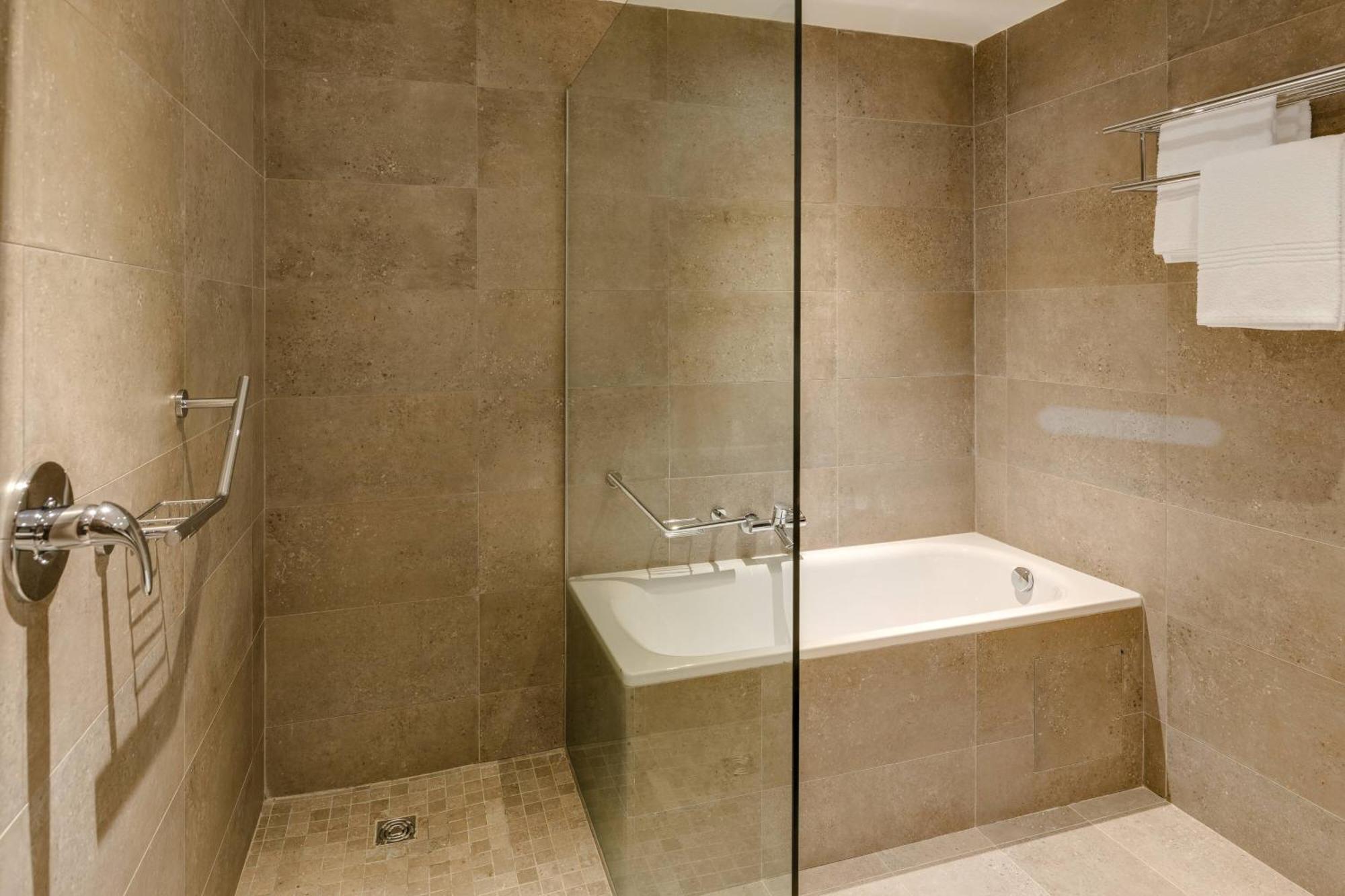 Protea Hotel By Marriott Owerri Select מראה חיצוני תמונה